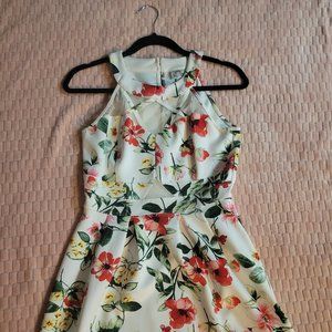 Sweet Storm White-Floral Knee length Dress (Lightly Used)
